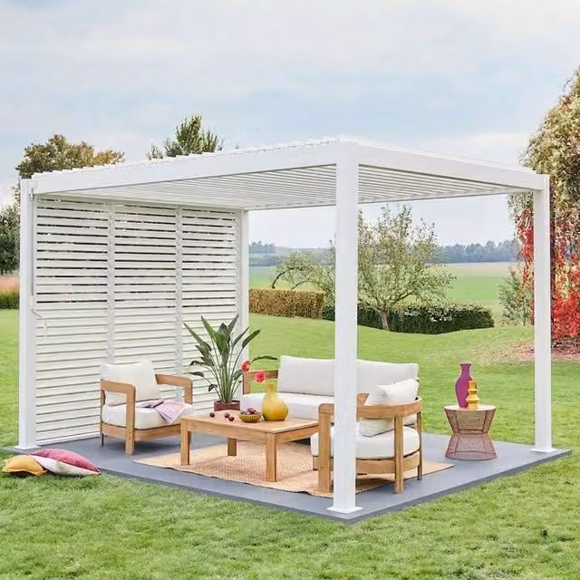 sweeek White Aluminium Louvered Pergola with 3 x 100cm Louver Panels, W: 400 cm, D: 300 cm, H: 250 cm – 1