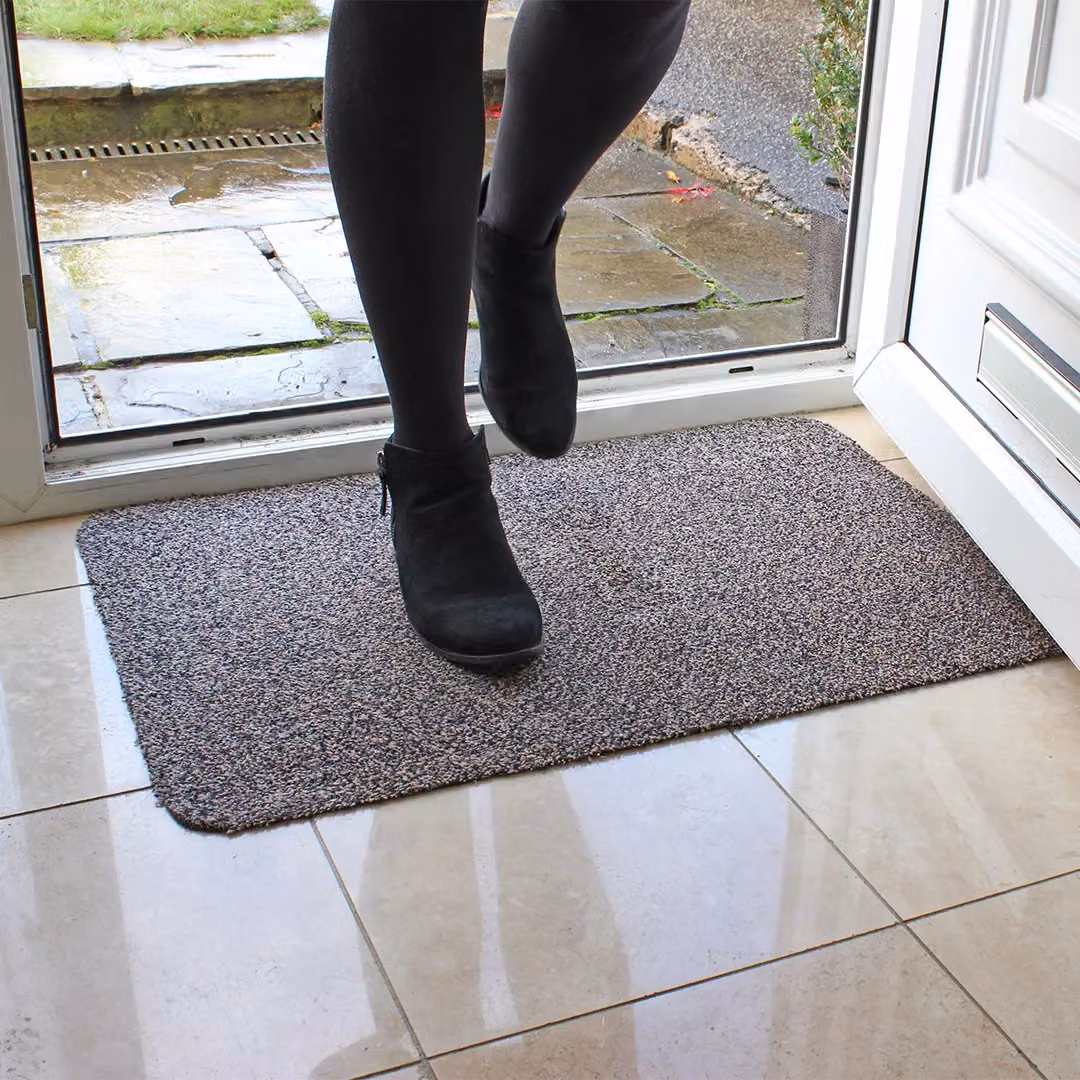 JVL Tanami Machine Washable Barrier Doormat, Brown, W: 50 cm, D: 75 cm, H: 1 cm – 2