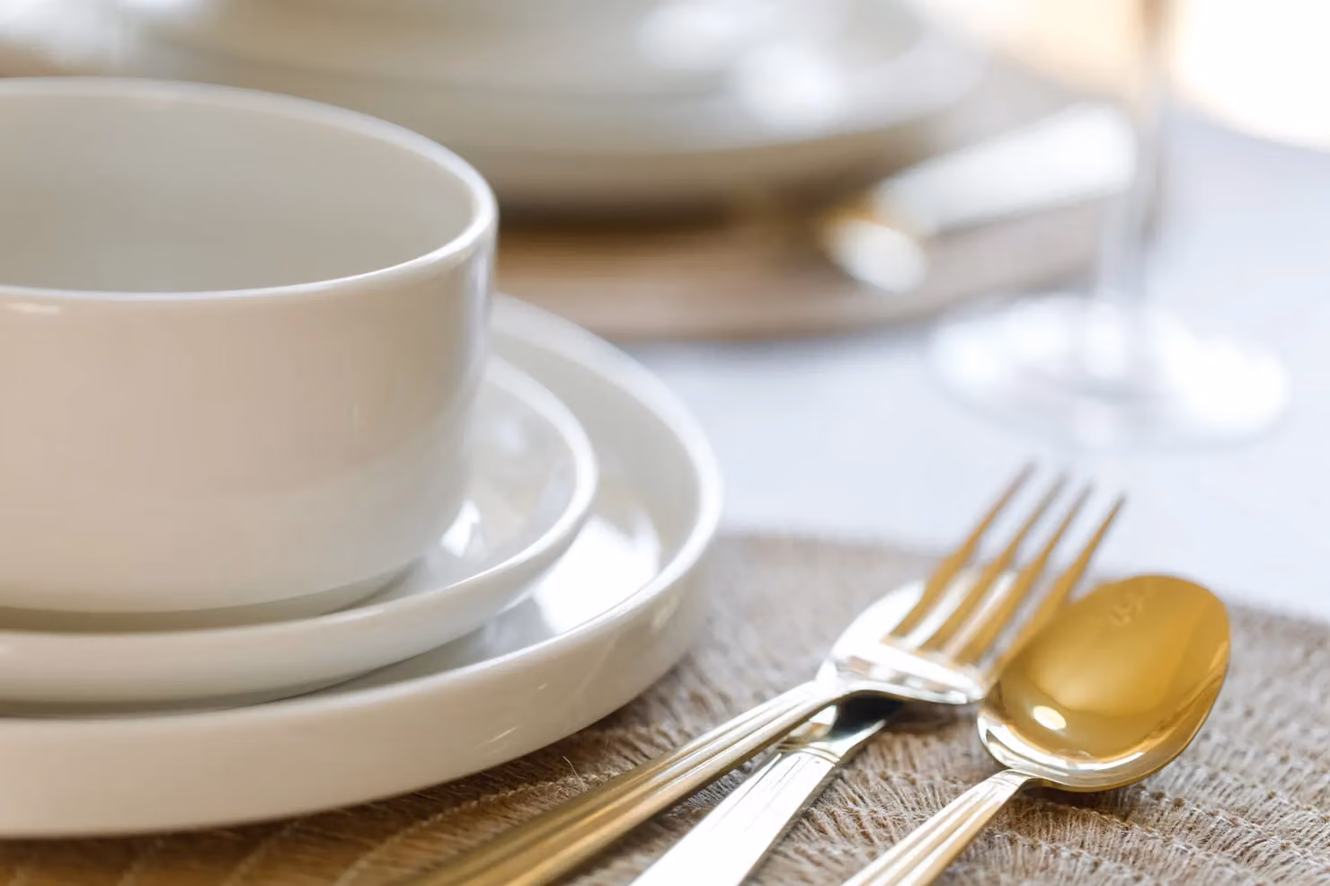 Mikasa Camberlie 12-Piece White Porcelain Dinner Service – 4