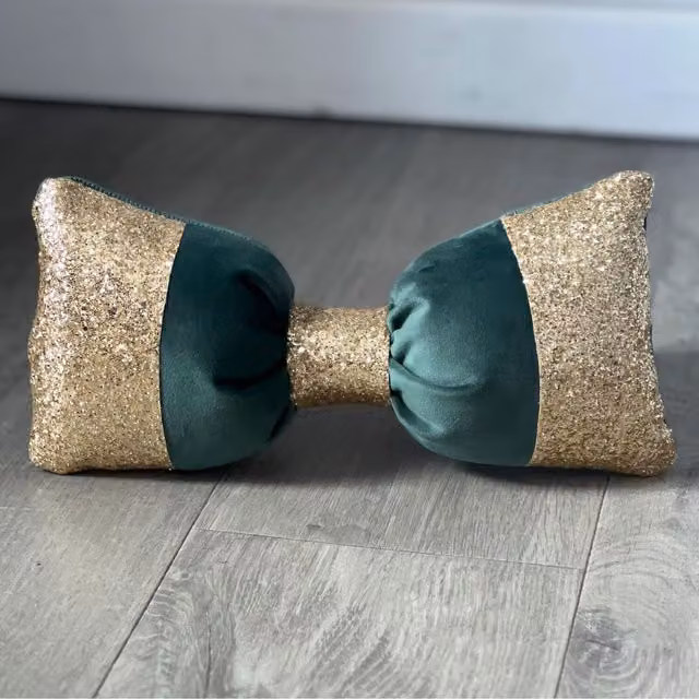 FABRICNCO Plush Emerald Green and Gold Velvet Bow Cushion