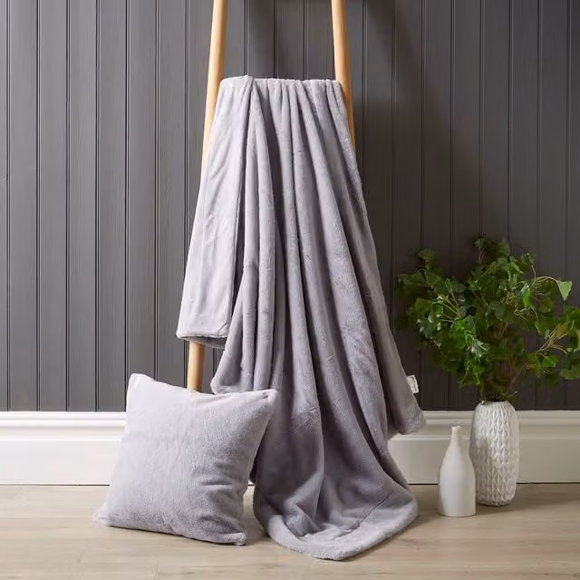 Bellissimo Grey Faux Fur Chinchilla Throw