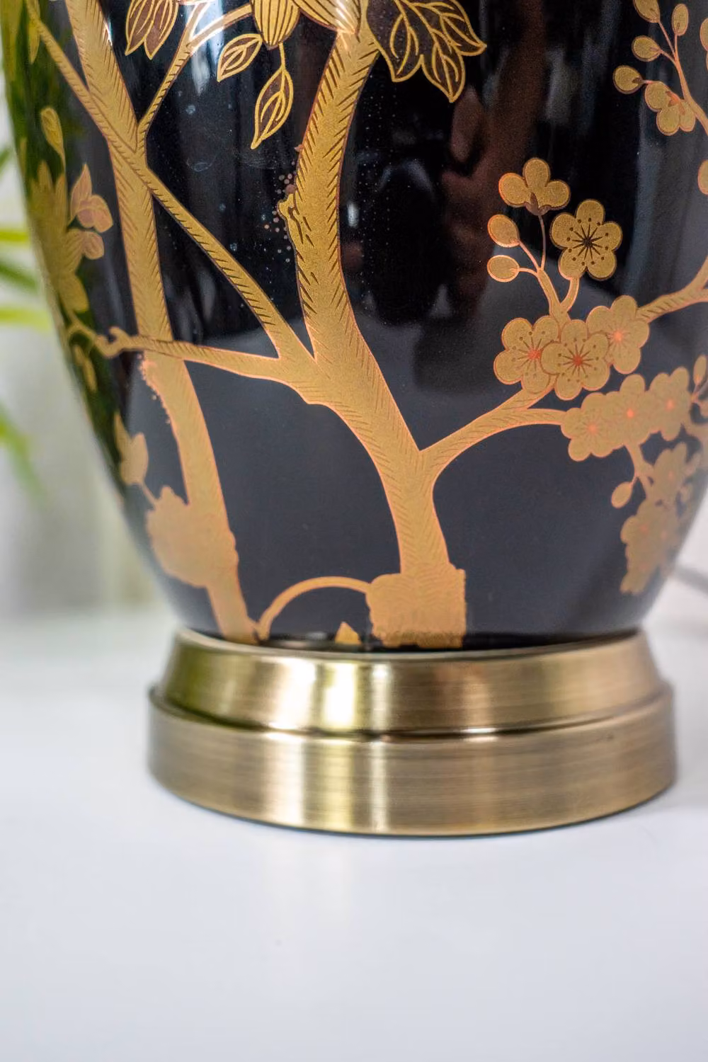 Downton Interiors Black and Gold Ceramic Table Lamp with White Fabric Shade – 4