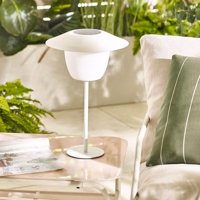 FurnitureboxUK Veya White Solar Outdoor Table Light with Remote Control and Dimmable RGB Effect – 1