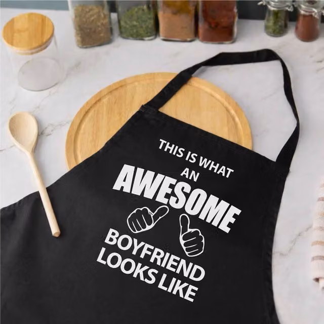 60 Second Makeover Men's This Is What An Awesome Boyfriend Looks Like Black Apron – 1