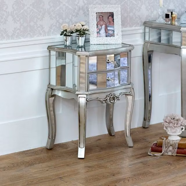 Melody Maison Tiffany Range Mirrored 2 Drawer Bedside Lamp Table in Silver and Black – 1