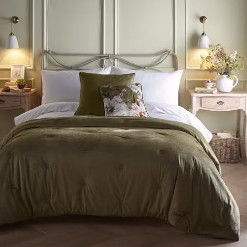 Appletree Olive Green Velvet Quilted and Reversible Chesterfield Style Bedspread, W: 220 cm, D: 150 cm – 2
