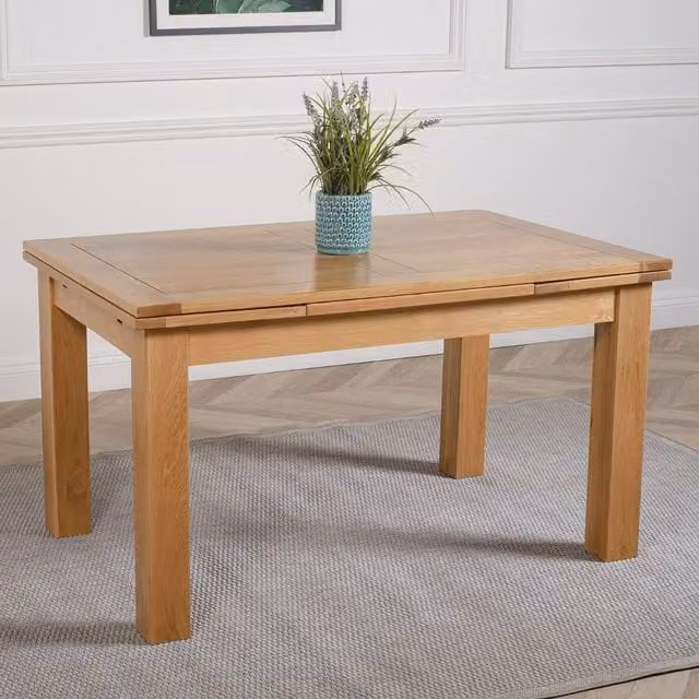 Thats Furniture Richmond Extendable Rectangular Oak Dining Table in Brown