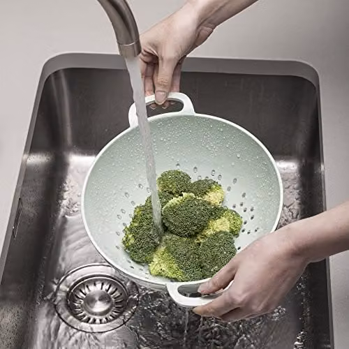 Zeal Melamine Colander in Green, 24cm – 2