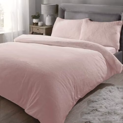 Rapport Home Teddy Fleece Polyester Duvet Cover and Pillowcase Set in Pink, W/D/H: 200 x 200 cm