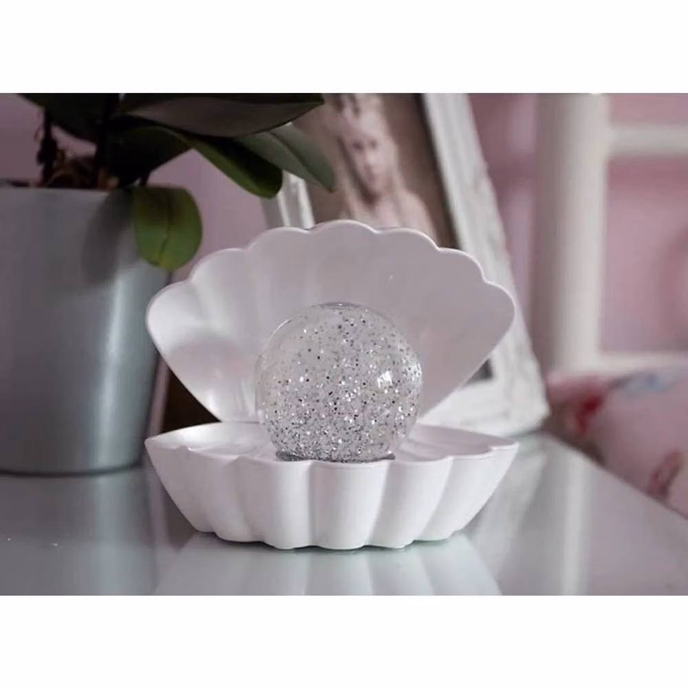 PAWNORA Clam Sea Shell LED Colour Changing Tabletop Lamp in White – 3