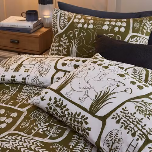 Riva Home Reversible Floral Duvet Cover Set in Green, 200 x 200 cm – 2