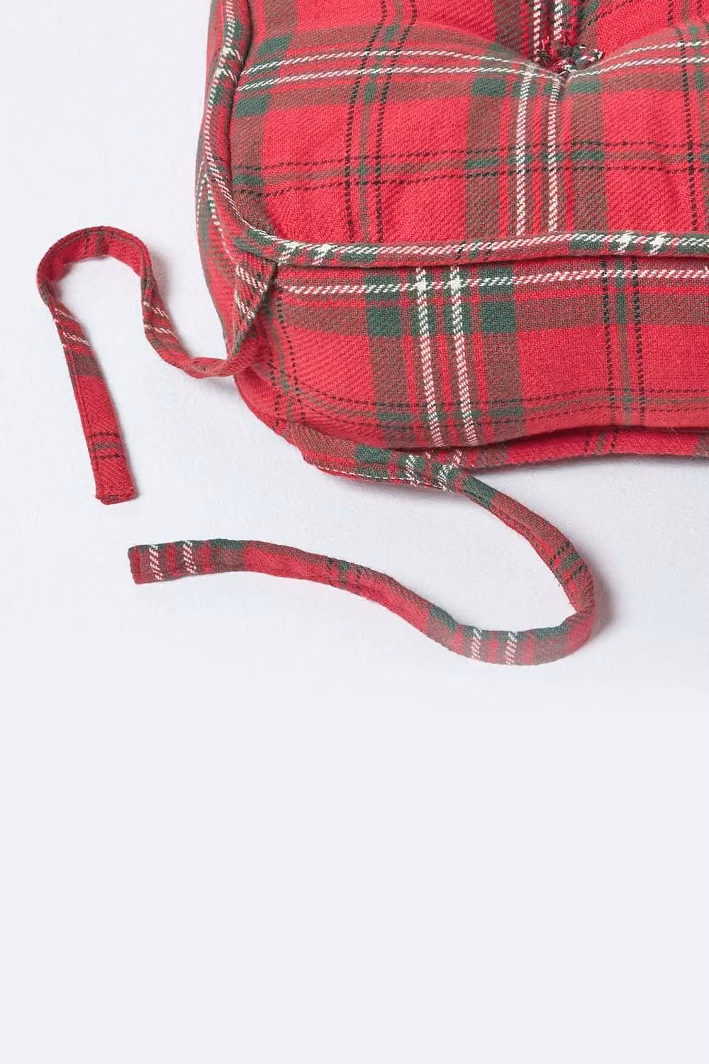 Homescapes Edward Tartan Cotton Dining Chair Booster Cushion in Red and Green, W/D/H: 40 x 40 x 10 cm – 3
