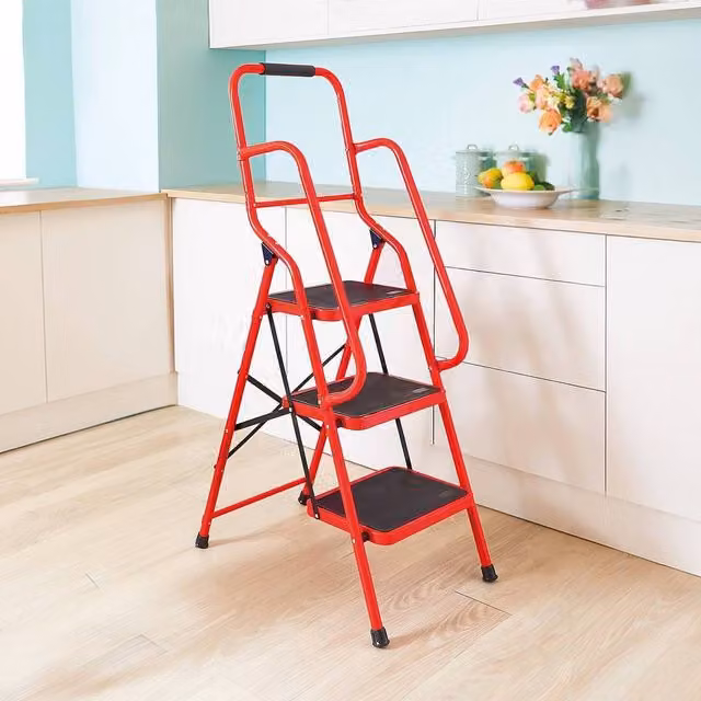 Coopers of Stortford Red 3-Step Steel Safety Ladder, H: 130 cm, W: 48 cm, D: 150 cm – 1