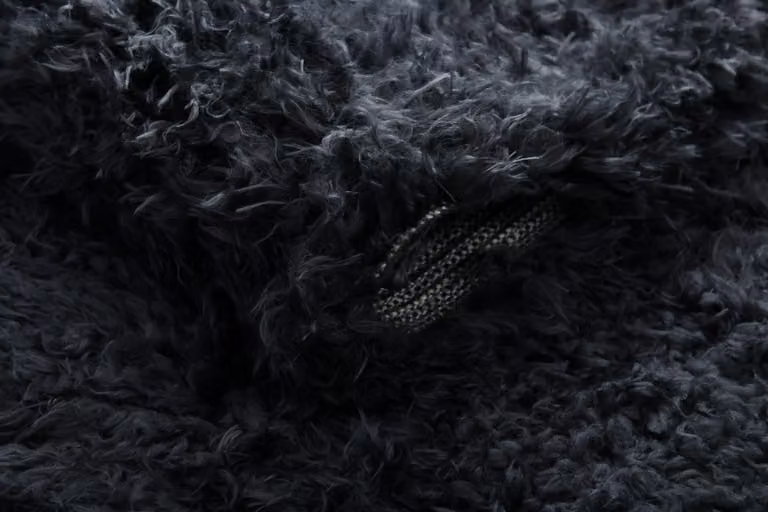 Home Republic Montana Fluffy Textured Rug in Charcoal, W: 100 cm, D: 60 cm