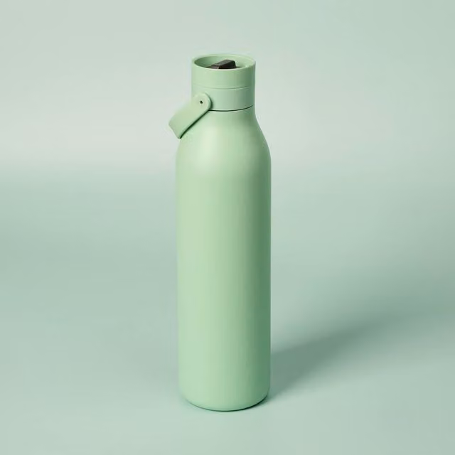 Circular & Co Recycled Stainless Steel Water Bottle, Green, 750ml – 1