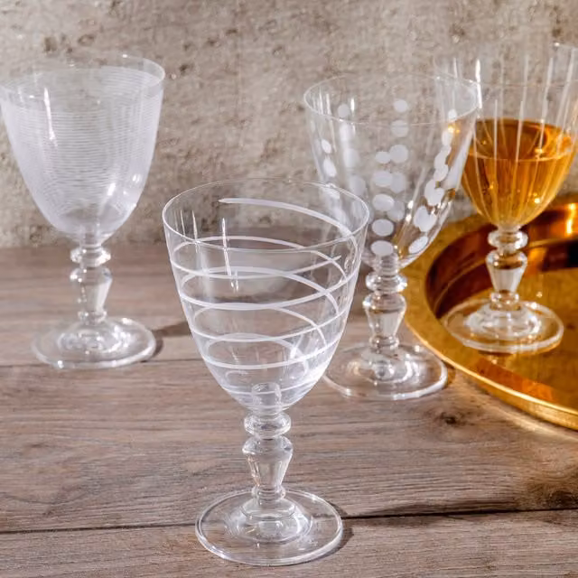 Mikasa Cheers Set of Four Transparent Dotted Crystal Wine Glasses, 340 ml