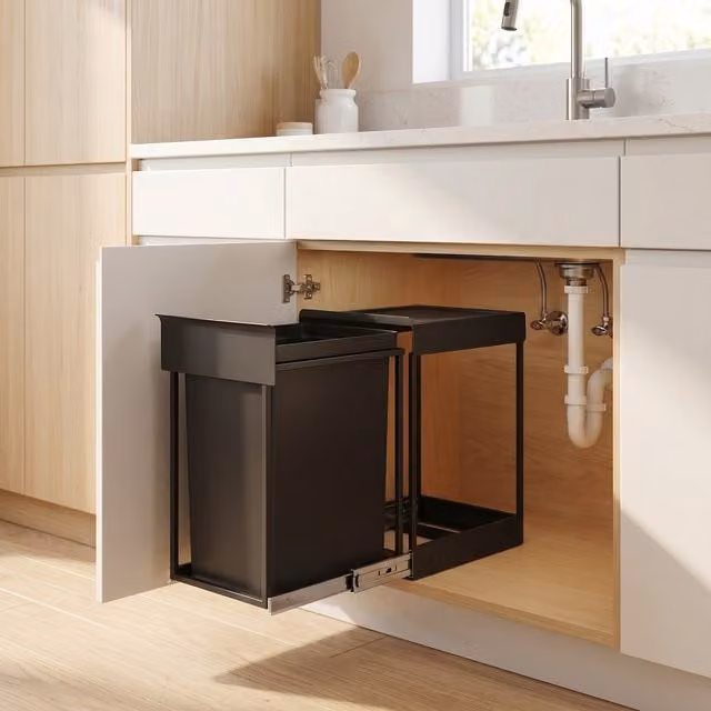 SONGMICS 20L Pull Out Kitchen Pedal Trash Bin with Steel Frame and ABS Lid, Black, W/D/H: 20.0 x 25.7 x 34.7 cm