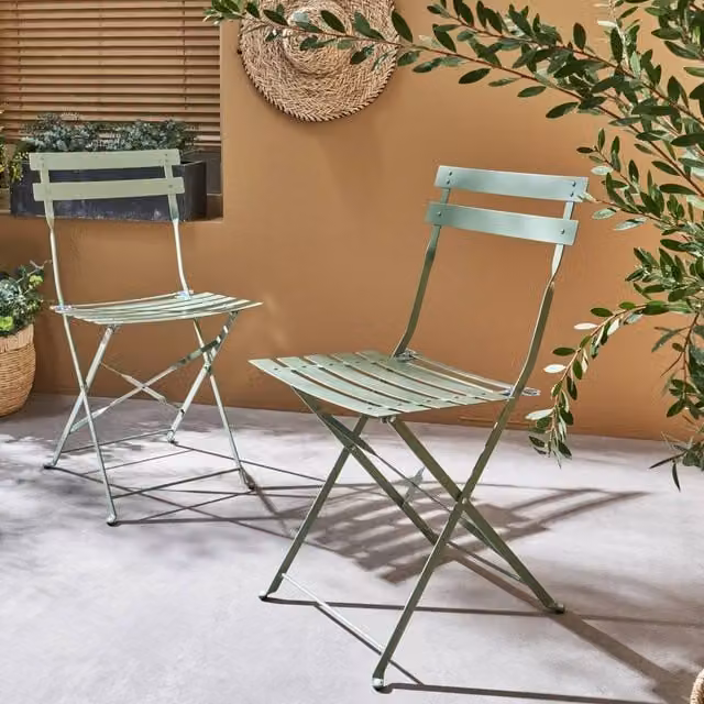 sweeek Set of 2 Folding Metal Garden Chairs in Green, H 80.5 x W 49.5 x D 41 cm – 1