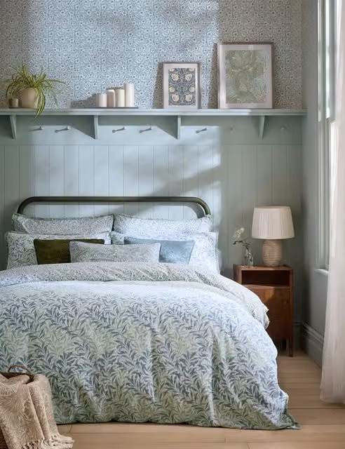 William Morris At Home Set of 2 Willow Bough Floral Cotton Percale Pillowcases, Green Mix