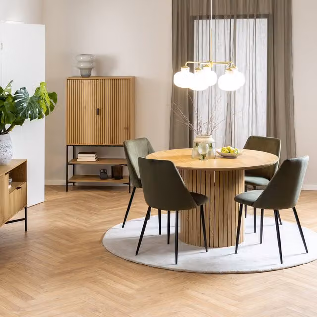 Furniture To Go Yale Round Oak Dining Table with 4 Ines Green Dining Chairs, W: 120 cm, H: 75 cm – 1