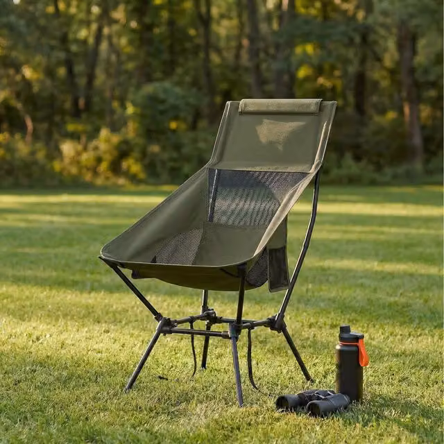 SONGMICS Adjustable High Back Folding Camping Chair with Head Support in Black