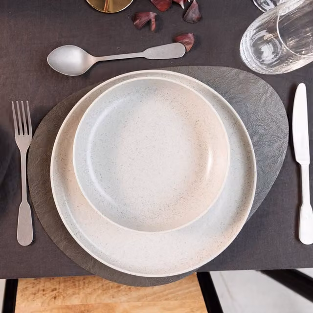 Mikasa Set of 4 Grey Faux-Leather Placemats, W: 38 cm, D: 30 cm