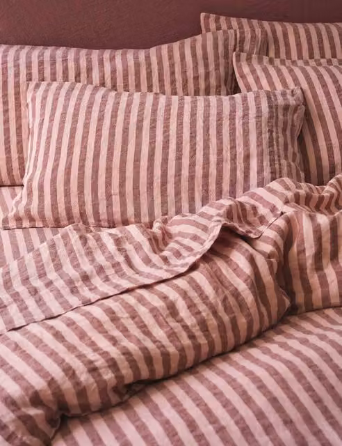 Piglet In Bed 2 Pack Pink Striped Linen Rich Pembroke Pillowcases