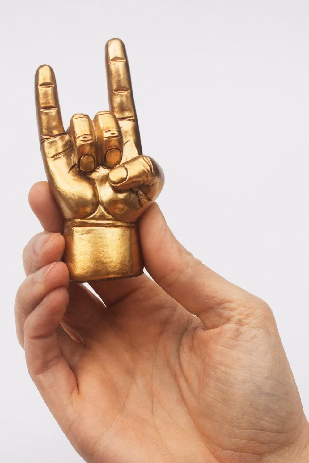 Suck UK You Rock Gold Hand Charm Metal Tabletop Desk Ornament and Ring Holder – 3