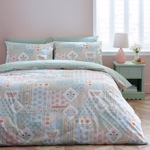 Catherine Lansfield Folk Patchwork Reversible King Duvet Cover and Pillowcase Set in Green – 1