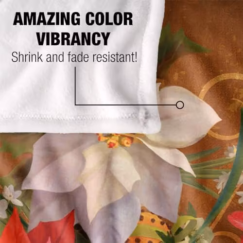 JQ Licensing Winter Floral Poinsettias Super Soft Fleece Throw Blanket, Multicolour, W: 91 cm, D: 147 cm – 3