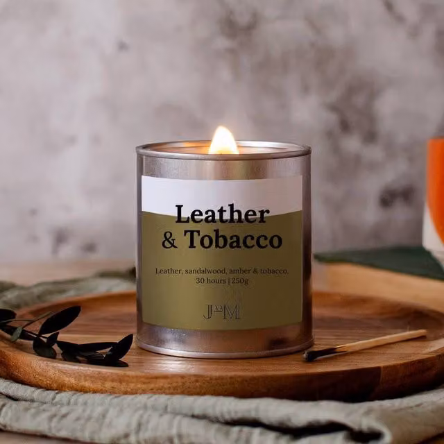 JAAM Leather & Tobacco Crackle Wick Candle in Silver with Woody Scent – 1