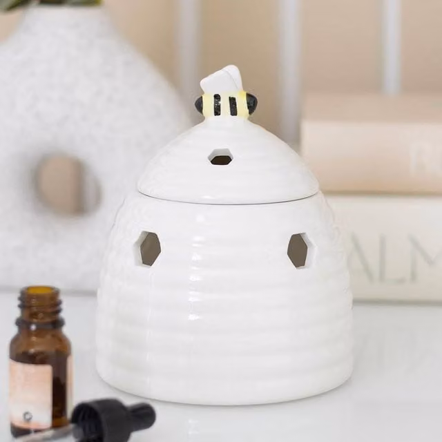 Uniqueful White Ceramic Beehive Oil Burner for Tealights