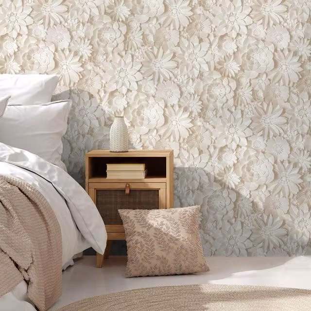 Fine Decor Classic Botanical Floral Wallpaper in Cream, Beige, Yellow and White