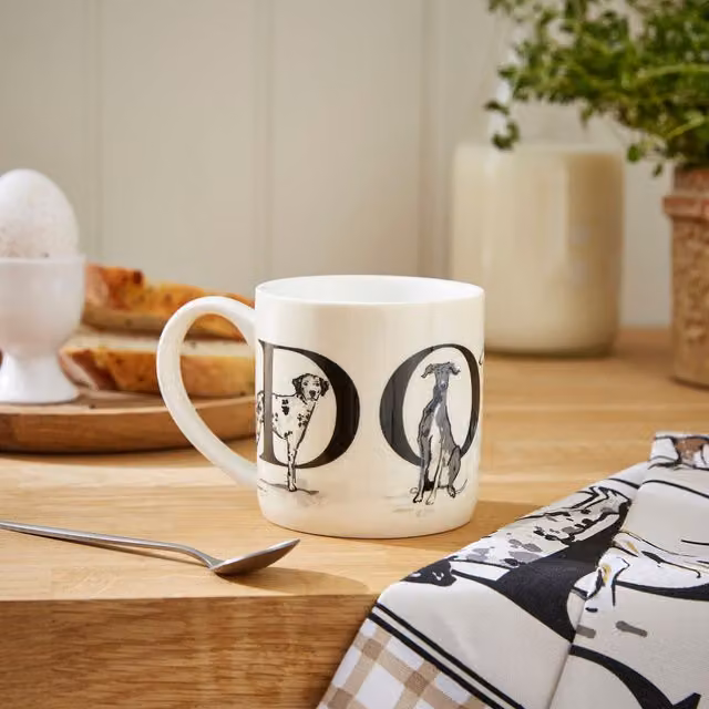 Ulster Weavers Country Dogs Bone China Mug in Brown, Beige and White