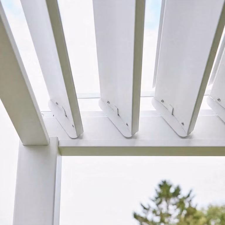 Sweekeew White Aluminium Louvered Pergola with 3 x 130cm Louver Panels, W: 4 m, D: 3 m