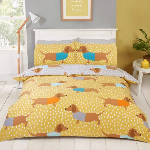 Rapport Home Dolly Dachshund Reversible Dotted Animal Duvet Set in Yellow and Grey, Double