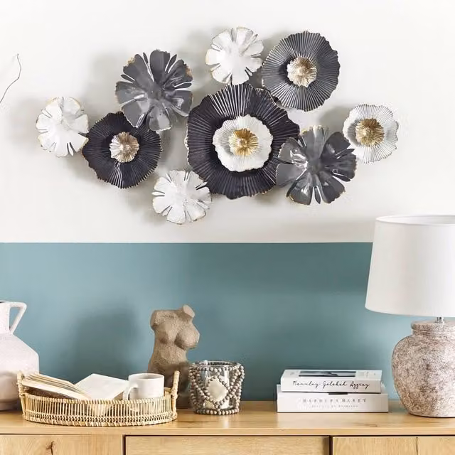 Wyld and Coco Modern Organic Floral Metal Wall Sculpture in Grey, White and Gold, W: 90 cm, H: 49 cm