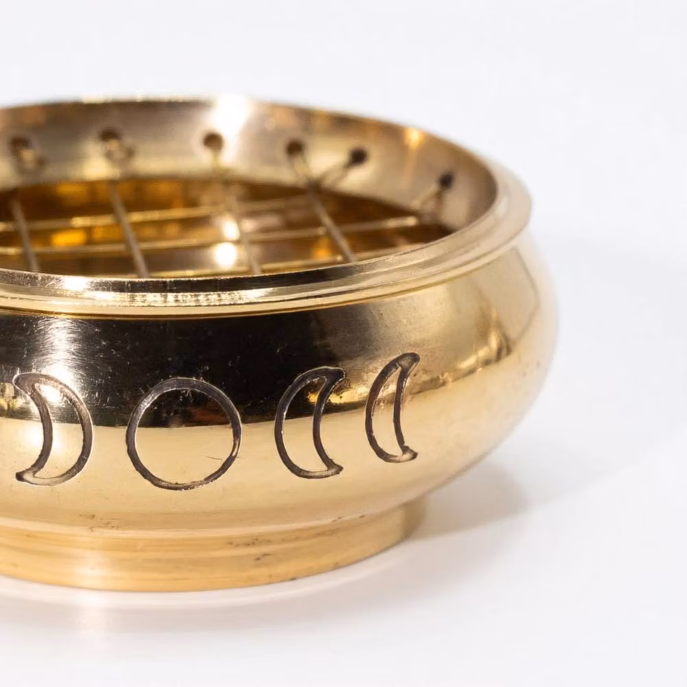 KDMD Moon Phases Handmade Brass Incense Jar in Gold, Diameter: 8 cm – 2
