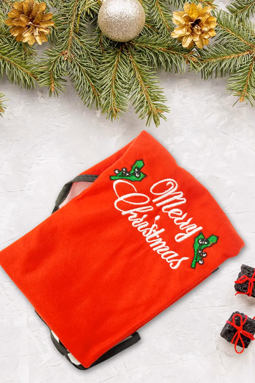 Neel Blue Red Christmas Themed Chef Apron for Holiday Kitchen Use – 2