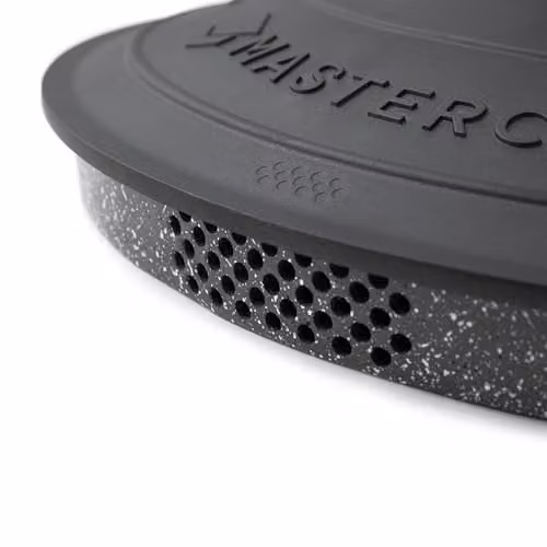 MasterClass Cast Aluminium Oval Casserole Dish with Self-Basting Lid, Black, 30cm, 6L – 6