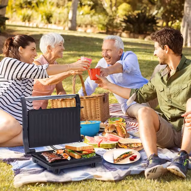 Aigostar Sandwich Toastie Panini Maker in Black