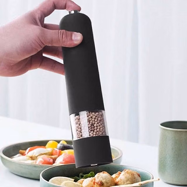 KORVIXA Electric Salt and Pepper Mill Grinder in Black with Ceramic Mechanism