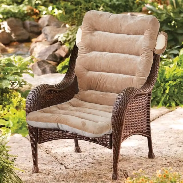 Livingandhome Non-Slip Cartoon Chair Cushion with Backrest in Brown