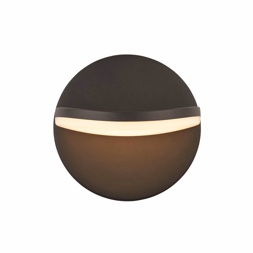 Lighting Collection Kyst Disc Round Outdoor LED Wall Light in Grey or Black – 3