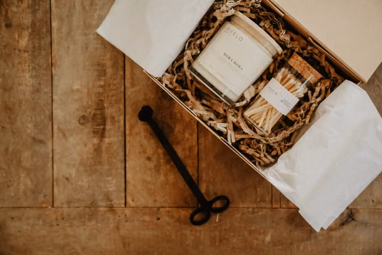 Imvelo Candle Co Essential Gift Box Sandalwood and Black Pepper in Amber