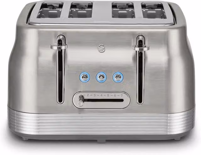 Swan 4 Slice Toaster in Silver Stainless Steel with Cable Storage
