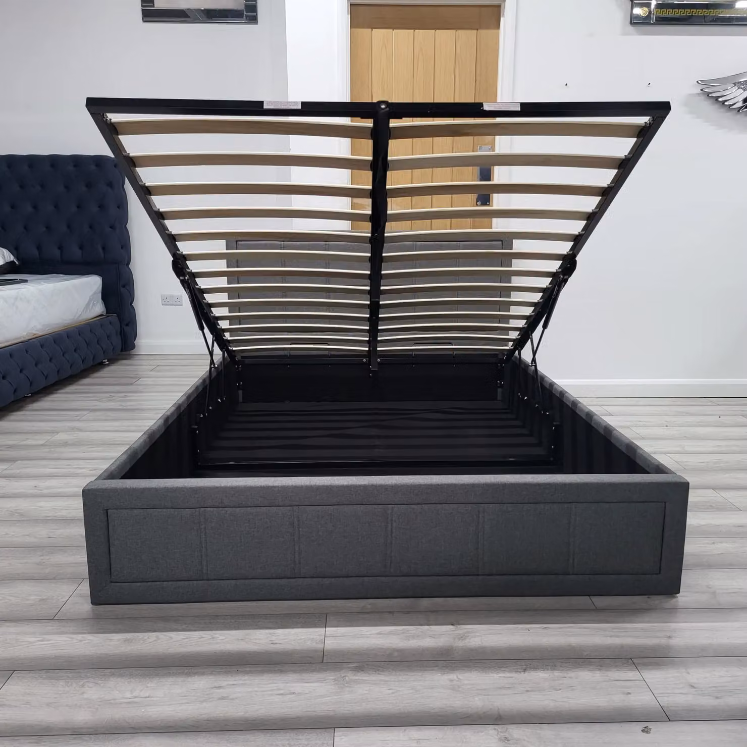Modernique Grey Fabric Ottoman Storage Bed Small Double W/D/H: 120 x 200 x 76.9 cm – 8