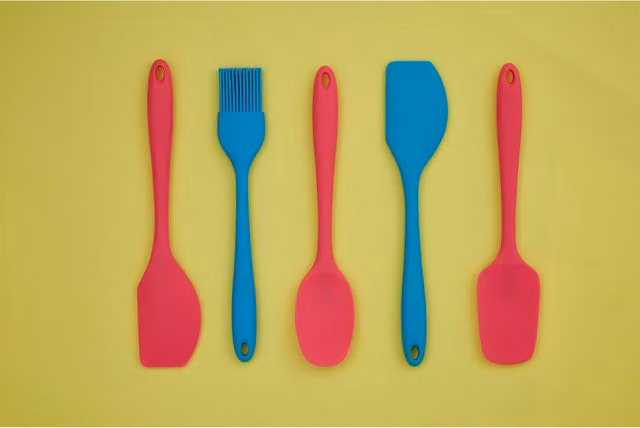 Zing Pink Silicone Turner with Non-Scratch Surface and Hanging Loop