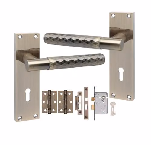 Golden Grace Victorian Diamond Cut Knurled Lever Door Handle and Key Lock Set in Antique Brass