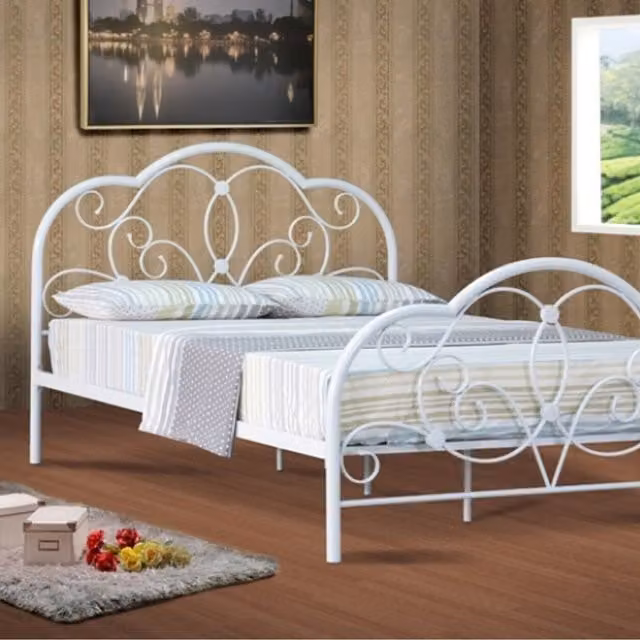 Comfy Living Classic Metal Bed Frame in White, W/D/H: 120 x 200 cm